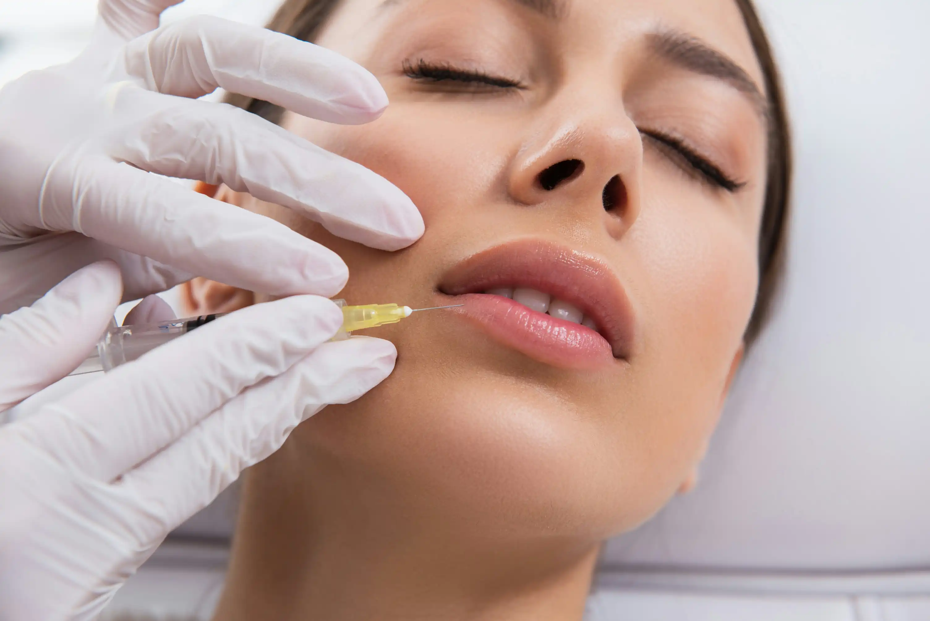 Eigenfett-Transfer-Behandlung World of Aesthetic Prof. Dr. Christian Weinand Hamburg